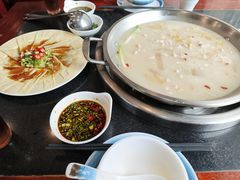 -老来福·非遗酸汤兔(凯旋路店)