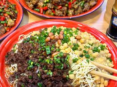 -犟一碗双椒鸡面(得意世界店)