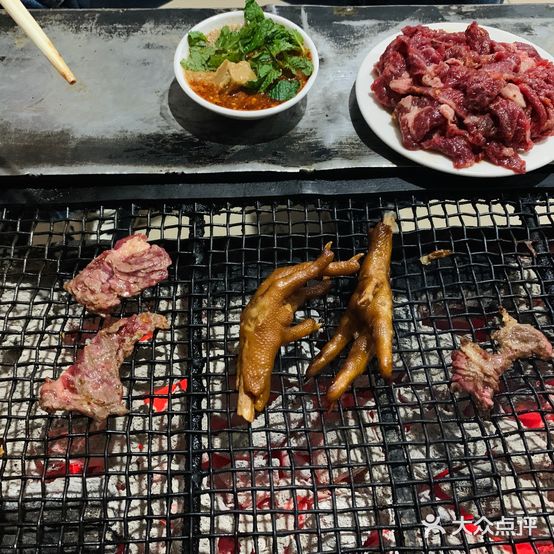 宁蒗震强烧烤(寨后生态环保综合商贸城店)