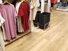 -优衣库(东莞汇一城店)