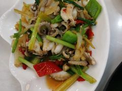 -覃记海鲜美食餐厅