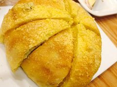 -焙丽拾光(麦凯乐直营店)