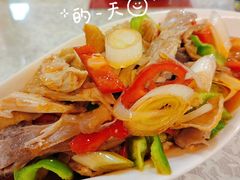 -汗腾格里·风味餐厅(新疆驻京办店)