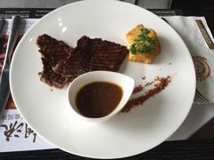 -澳莱酷品牛扒(开平东汇城店)