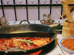 -巴卤社老火锅(财富店)