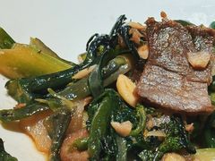 -黄泥岗·地道湖北菜(奥特莱斯店)