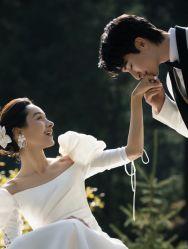 -易摄影婚纱摄影工作室