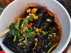 -黑色经典臭豆腐·湖南特产(坡子街店)