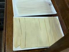-盛元盛居传统炭火锅(绿园店)