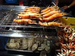 -六合夜市