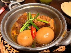 -Cuc Gach Quan Restaurant