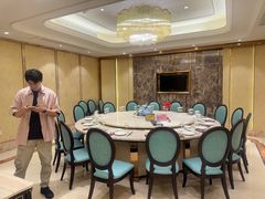 -沪华海鲜大酒楼(南汇店)
