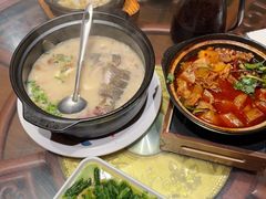 -土砂锅生态山庄·非遗砂锅雅鱼