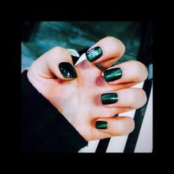 -Love Lady Nail