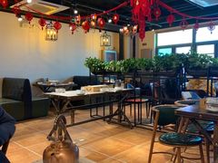大堂-十六中酱肉·烧烤·京菜小馆(五方桥旗舰店)