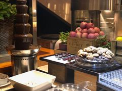 -松山湖凯悦酒店·Café自助餐厅·周末火舞秀表演