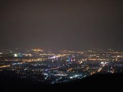 -鬼笑石后山停车场