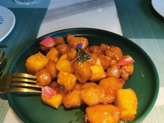 鲜果菠萝里脊-蜜桃花开·中西融合菜E&W(南长街店)