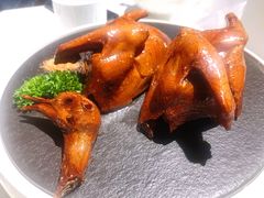 金牌脆皮乳鸽-鲜潮里·粤式大排档