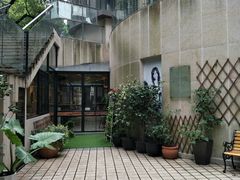 -柏斯音乐艺术中心·钢琴·吉他(上音店)