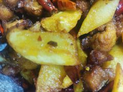 -隔壁老王·家常云南菜(花巷店)