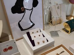 -LADY FAFA(巨鹿路陕西南路路口店)