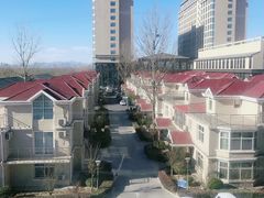 -兴芮温泉度假区