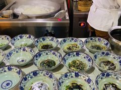 -老新隆牛肉锅贴(新街口店)