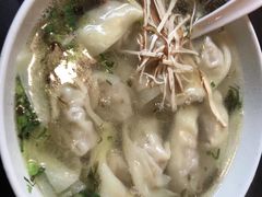 -忆秦园小笼包(惠山古镇总店)