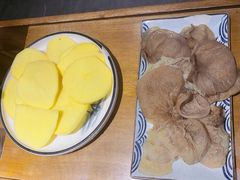 -贵厨酸汤牛肉(小十字店)