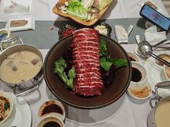 -红鼎豆捞·专注品质海鲜20年(宝丰路店)