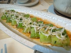 蒜蓉银鱼干蒸胜瓜-港丽餐厅(高德置地店)