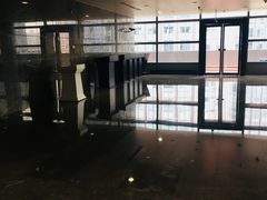 -上海跨国采购会展中心