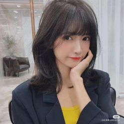 -时尚殿堂明星门店