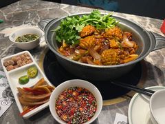 -禄婶鸡煲·打边炉