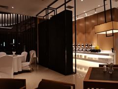 -鱼鲜饭香·招牌汽锅剁椒鱼头王