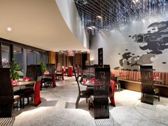 -上海滴水湖皇冠假日酒店