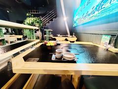 -鹿鸣山草本茶香火锅(园西路店)