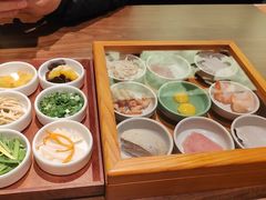 -良米山·云南野生菌过桥米线(上海首店)