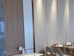 -泓历皇朝酒店(东亭店)