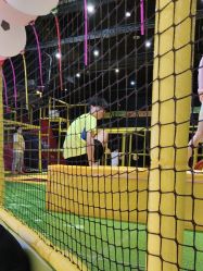 -蹦蹦跳跳(新奥购物中心店)