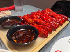 -肥肥虾庄·金牌油焖大虾(东湖欢乐谷店)