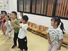 -爱乐梵国际儿童教育中心(古美店)