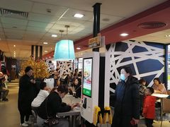 大堂-麦当劳(龙之梦购物中心店)