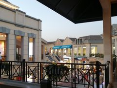 -王府井奥莱临潼小镇(临潼店)