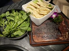 -热火朝天鲜切牛肉火锅(南强街巷店)