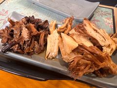 -云朵小院·石锅鱼·野生菌餐厅(蒗放店)