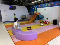 -红黄蓝成长中心(公益西桥校区)