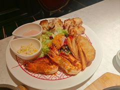 莎士雷可明斯克鸡肉红爪虾拼盘-俄士厨房(环球港店)