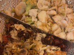 -小鱼小牛·鱼牛干锅·脆鱼火锅(世欧广场店)